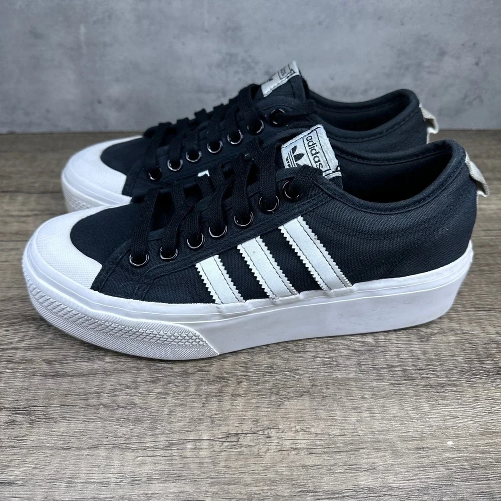 Adidas~Women's~Nizza Platform‎ Black/White Sneakers~Size 8.5